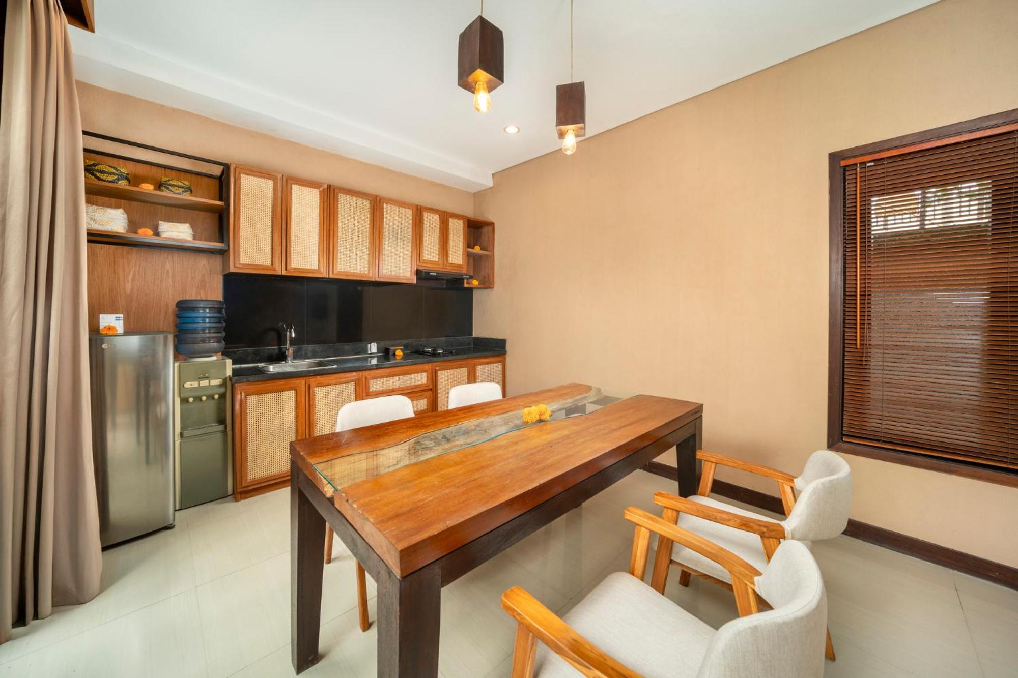 Canggu Circle Villa By Ini Vie Hospitality Екстериор снимка