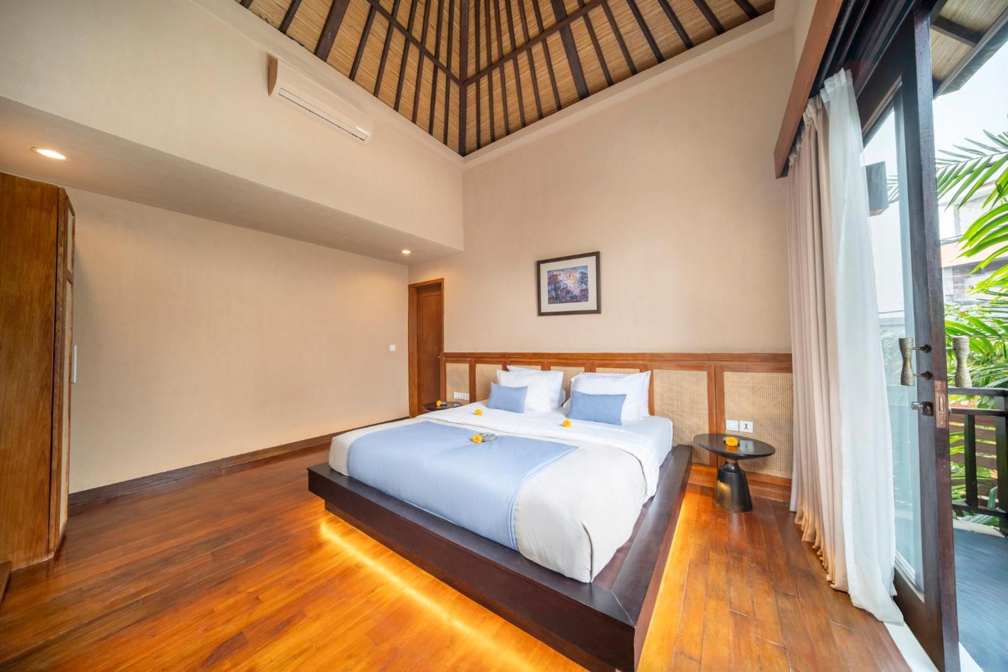 Canggu Circle Villa By Ini Vie Hospitality Екстериор снимка