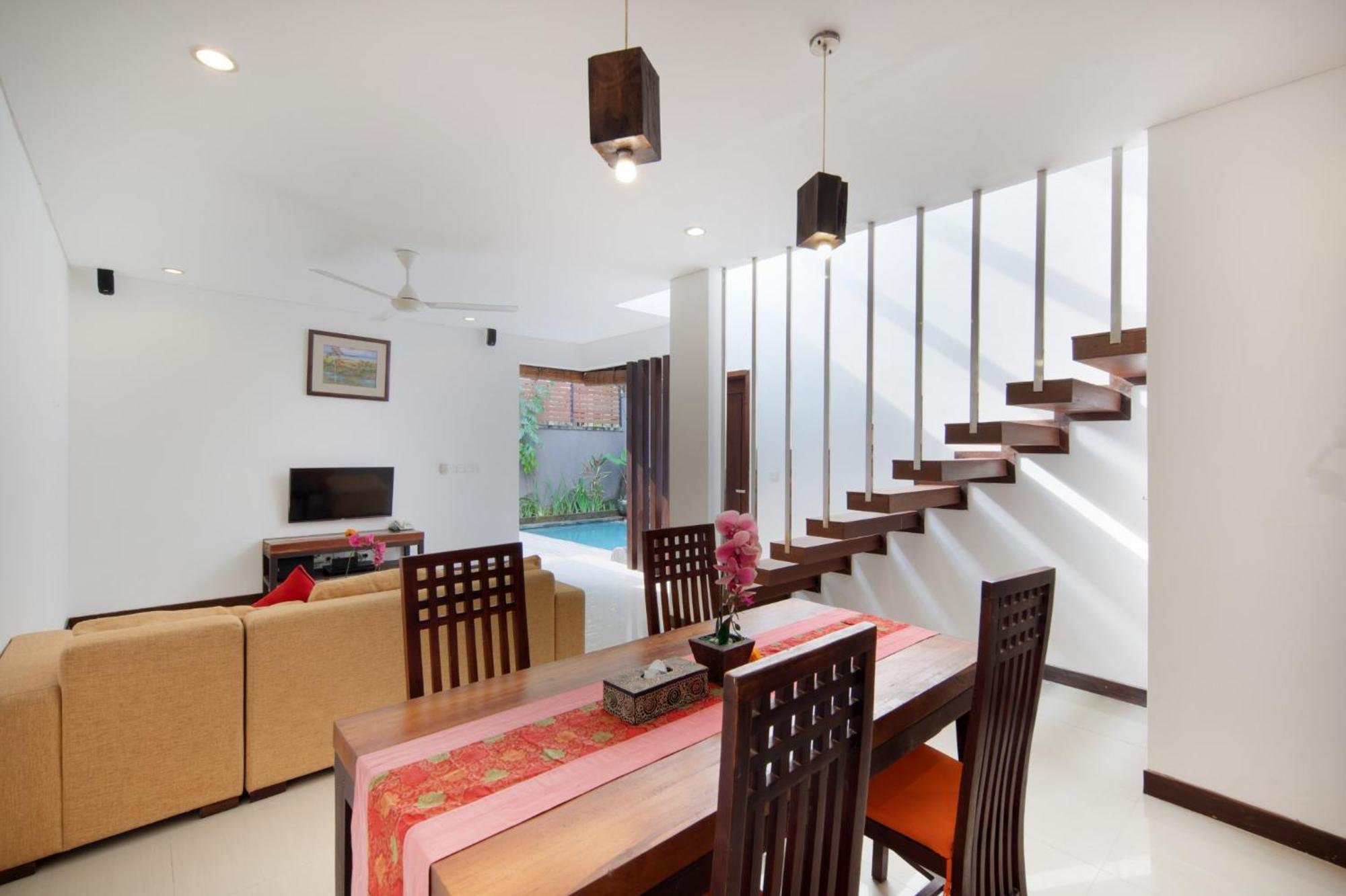 Canggu Circle Villa By Ini Vie Hospitality Екстериор снимка