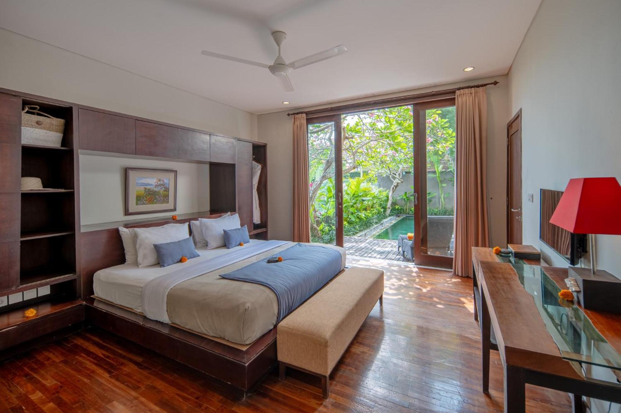 Canggu Circle Villa By Ini Vie Hospitality Екстериор снимка