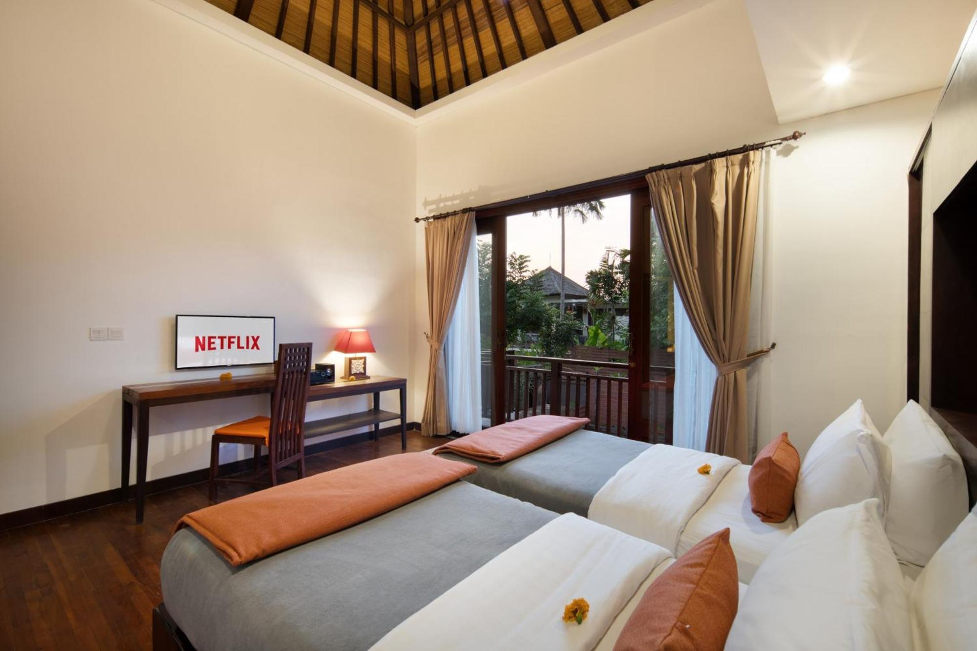 Canggu Circle Villa By Ini Vie Hospitality Екстериор снимка