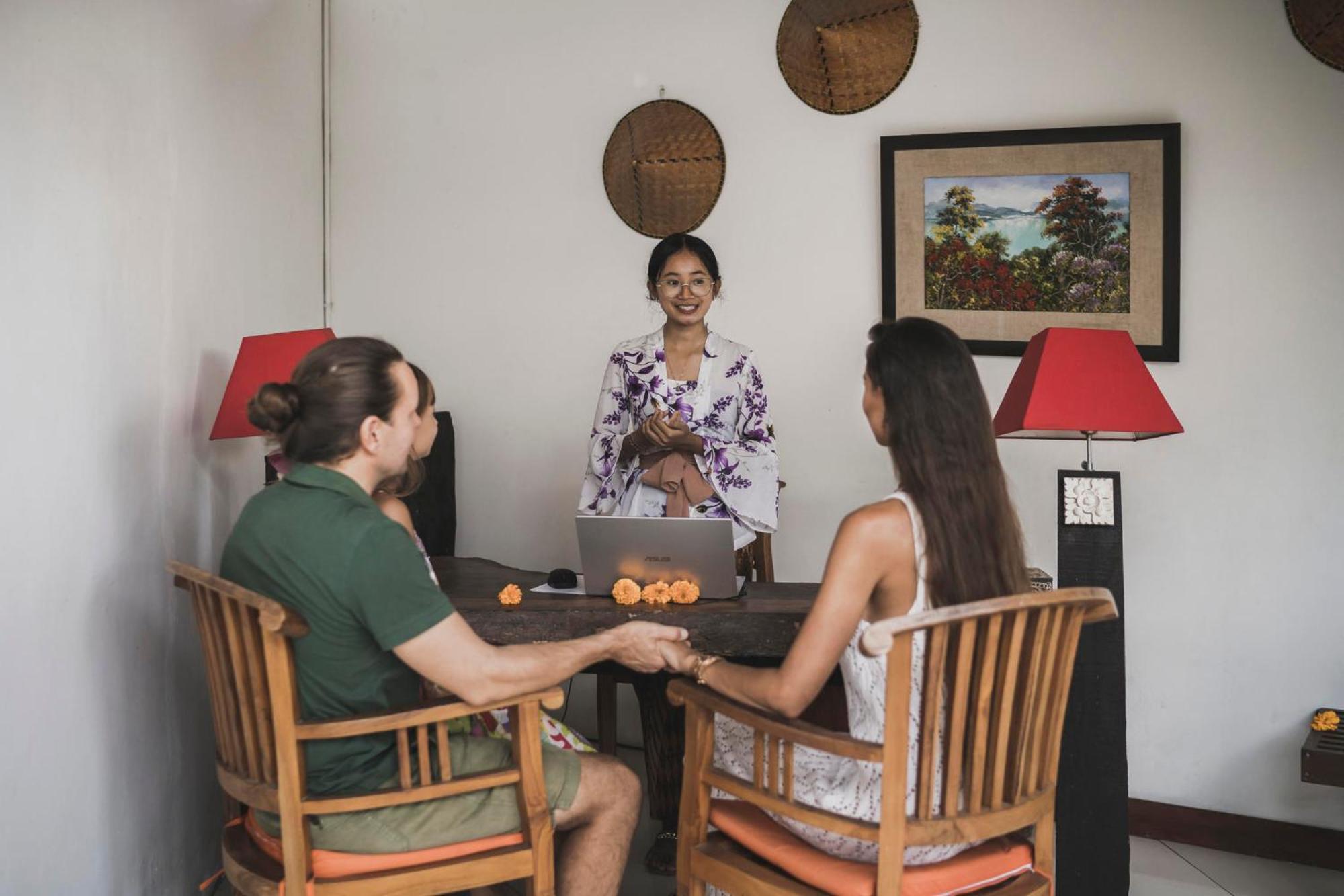 Canggu Circle Villa By Ini Vie Hospitality Екстериор снимка