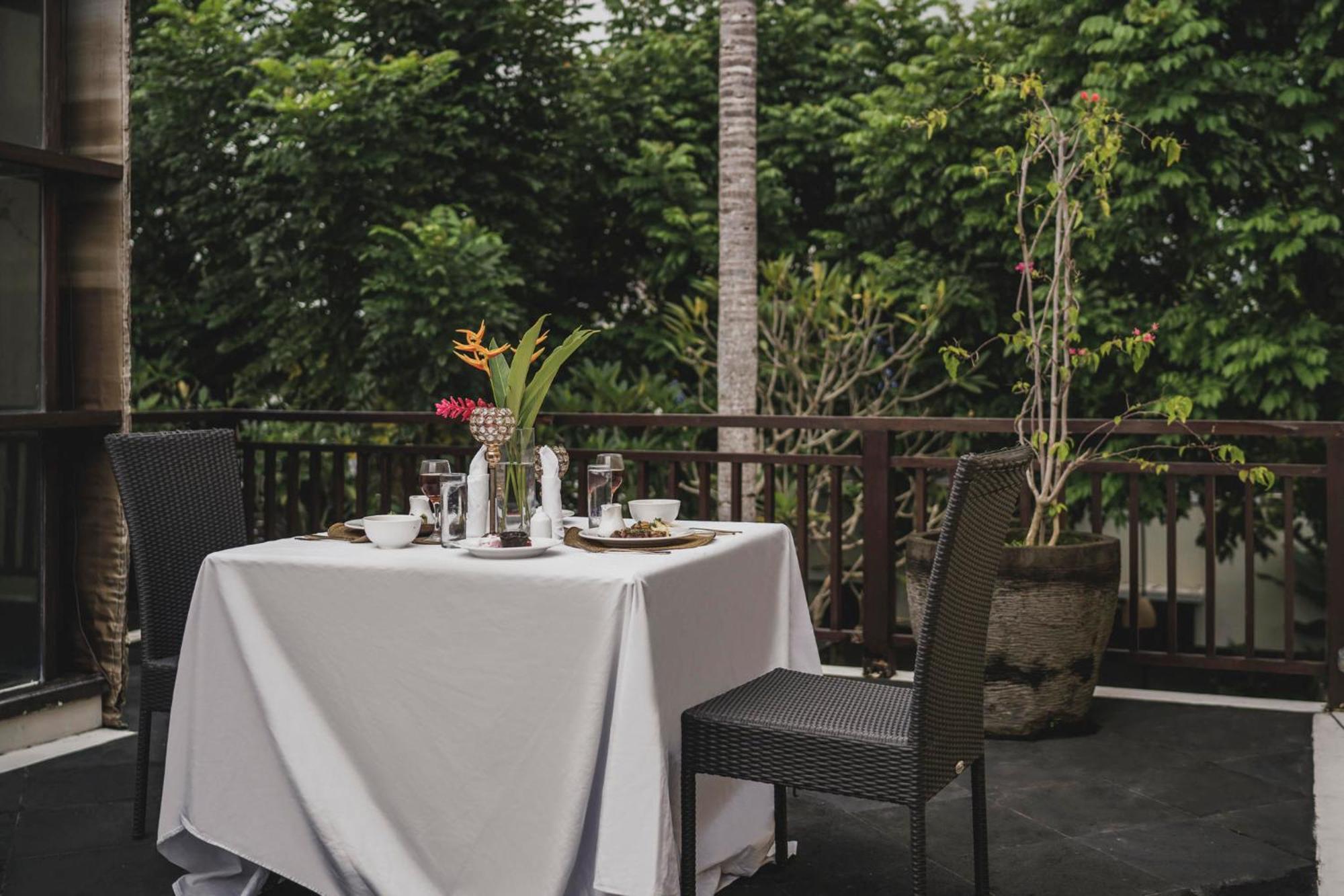 Canggu Circle Villa By Ini Vie Hospitality Екстериор снимка