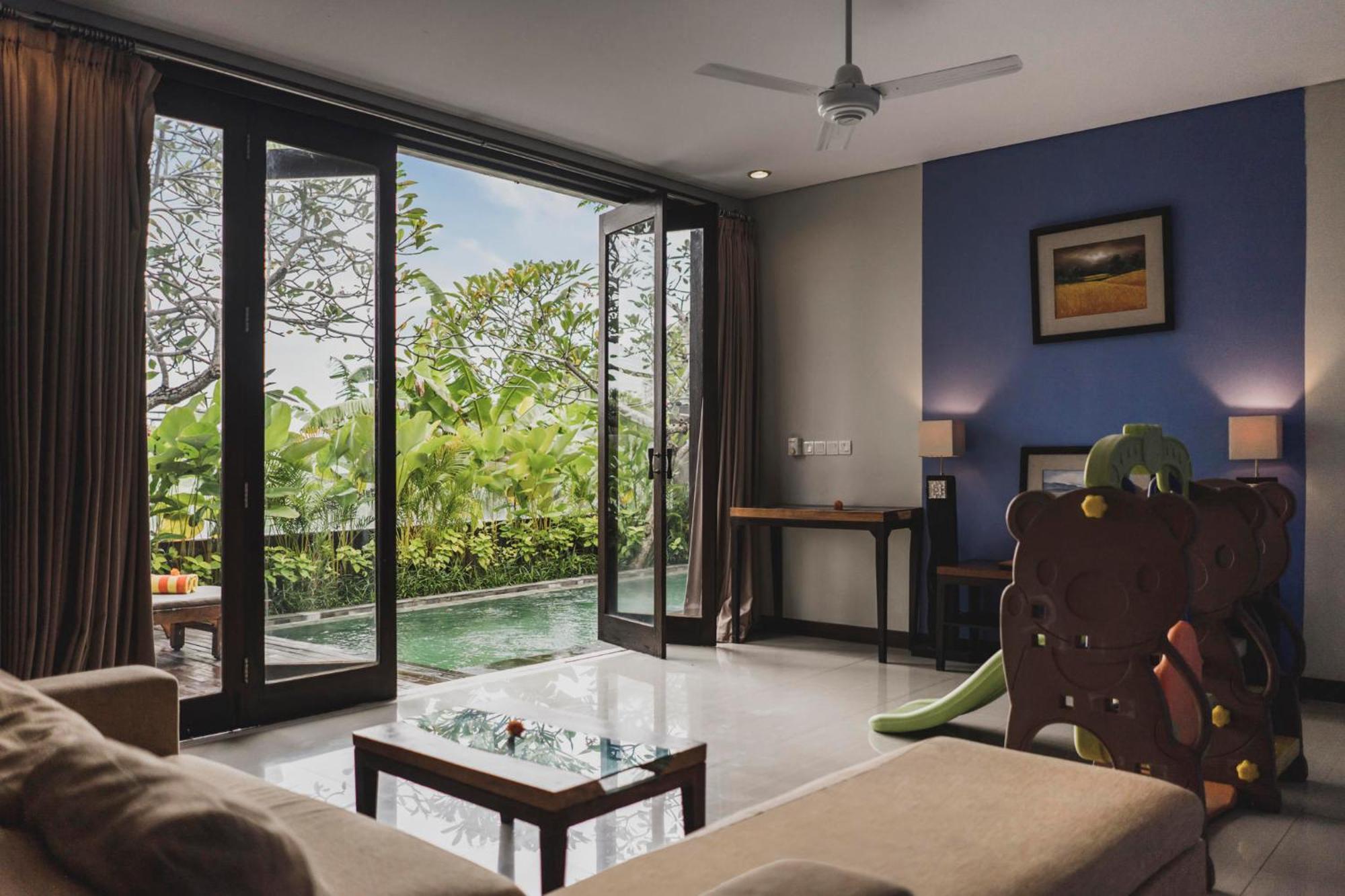 Canggu Circle Villa By Ini Vie Hospitality Екстериор снимка